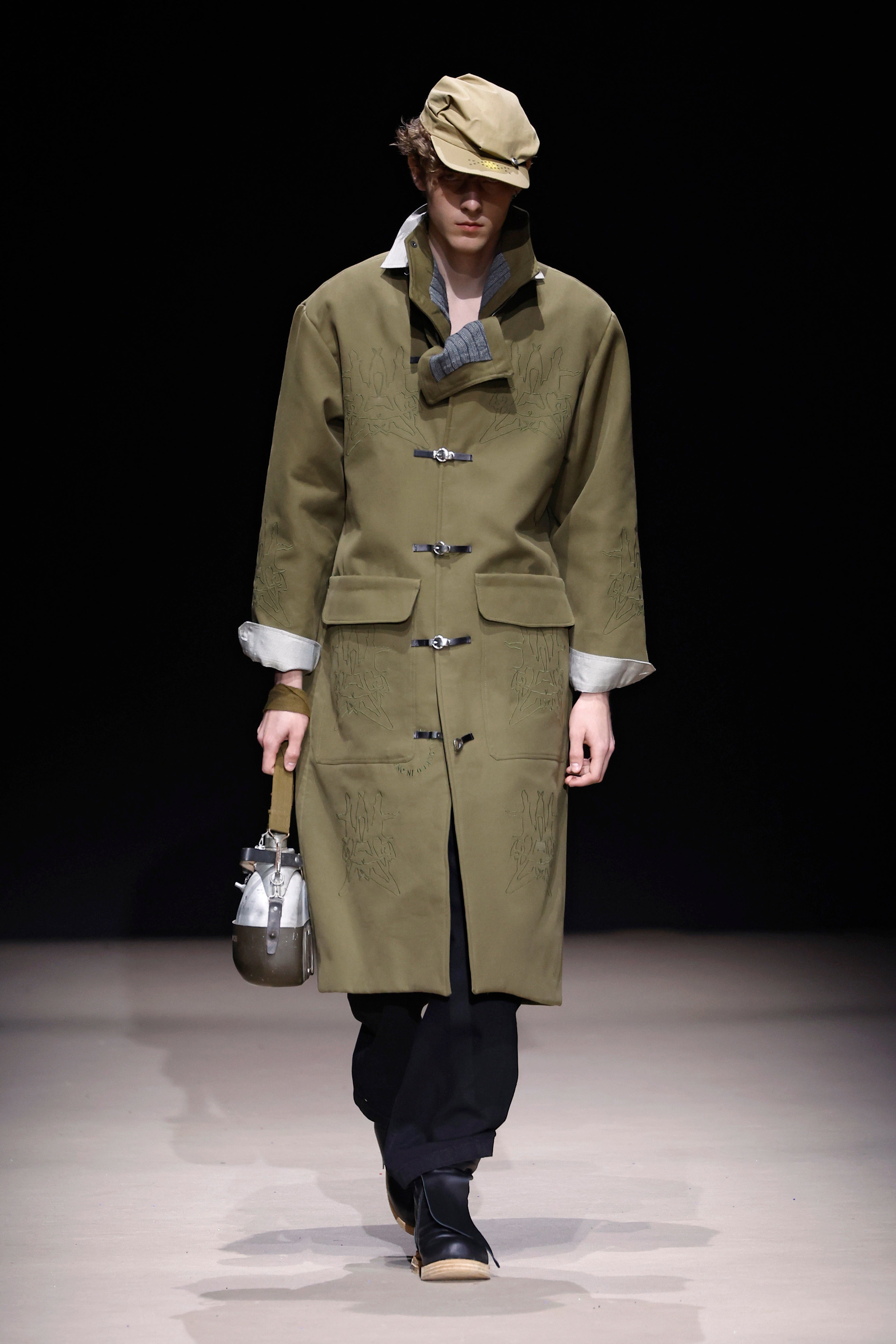 KHAKI PEASANT CAP - RUNWAY PIECE AW26