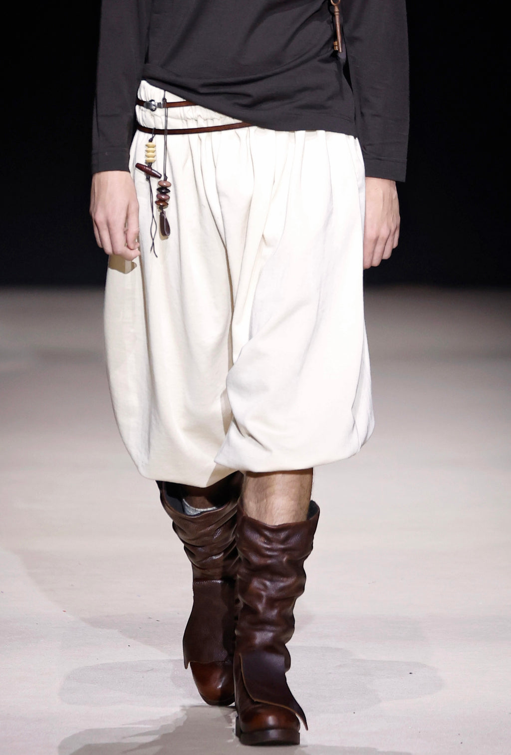 BALLOON SHORTS - RUNWAY PIECE